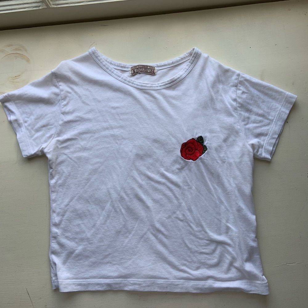 Pull and bear white tshirt